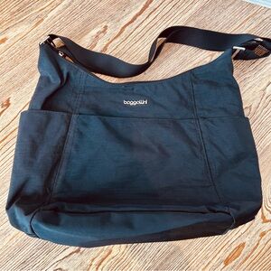 Black Baggallini Crossbody Travel Bag